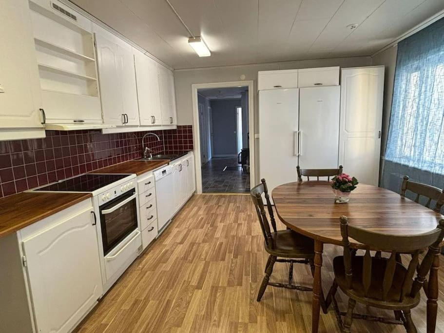 אופסלה 3Bdr Close To Nature A Beautiful Home Lake Nearby מראה חיצוני תמונה
