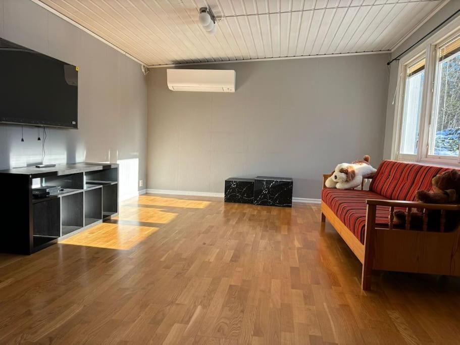 אופסלה 3Bdr Close To Nature A Beautiful Home Lake Nearby מראה חיצוני תמונה